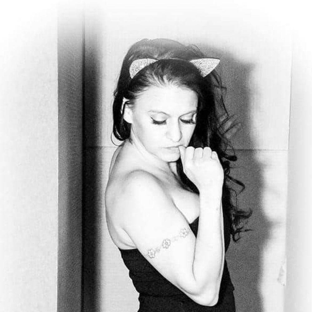 Meet your Posher, Raven